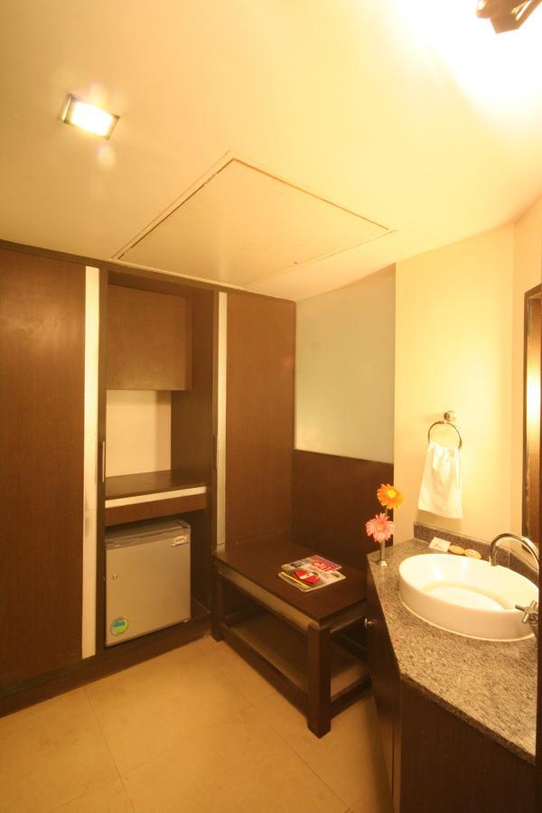 Hotel Miramar ดามัน ภายนอก รูปภาพ