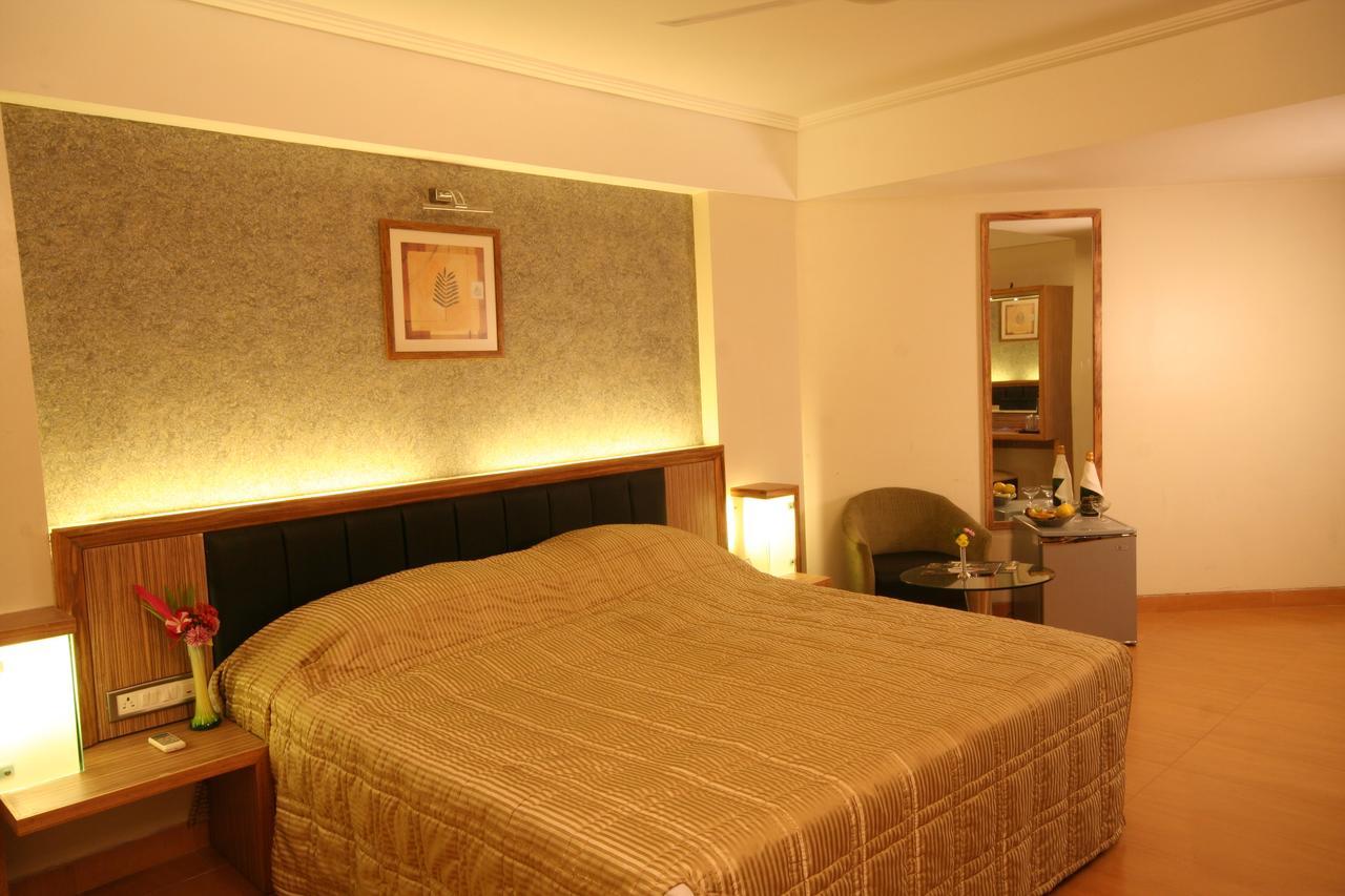 Hotel Miramar ดามัน ภายนอก รูปภาพ