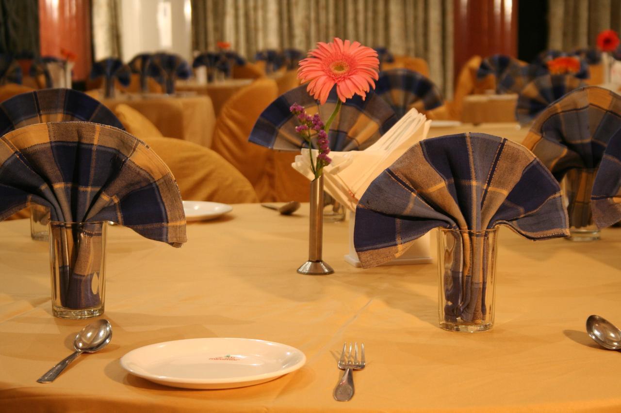 Hotel Miramar ดามัน ภายนอก รูปภาพ