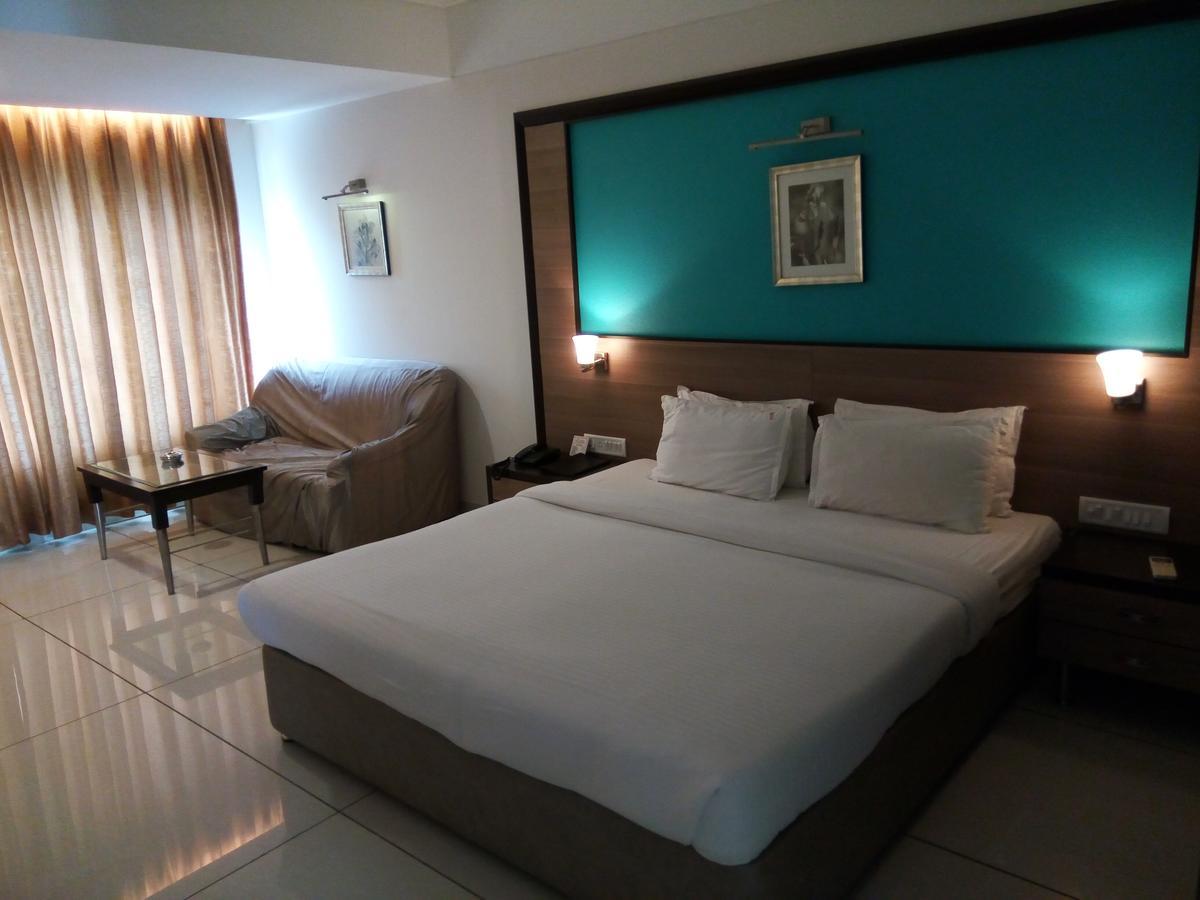 Hotel Miramar ดามัน ภายนอก รูปภาพ