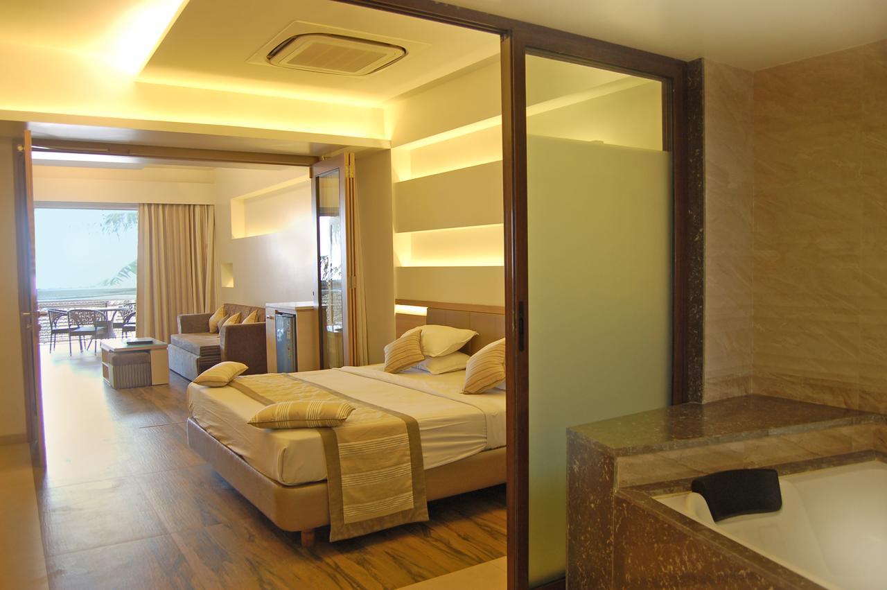 Hotel Miramar ดามัน ภายนอก รูปภาพ