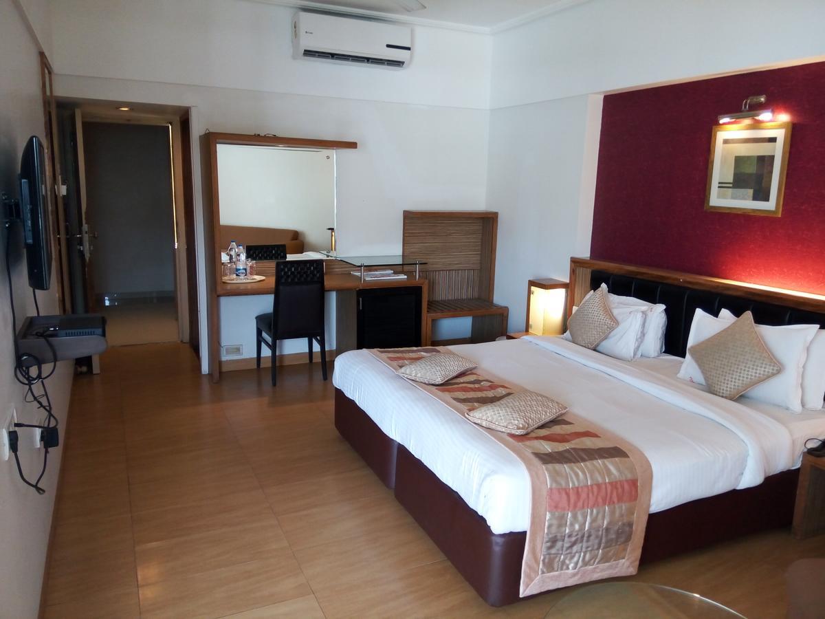 Hotel Miramar ดามัน ภายนอก รูปภาพ