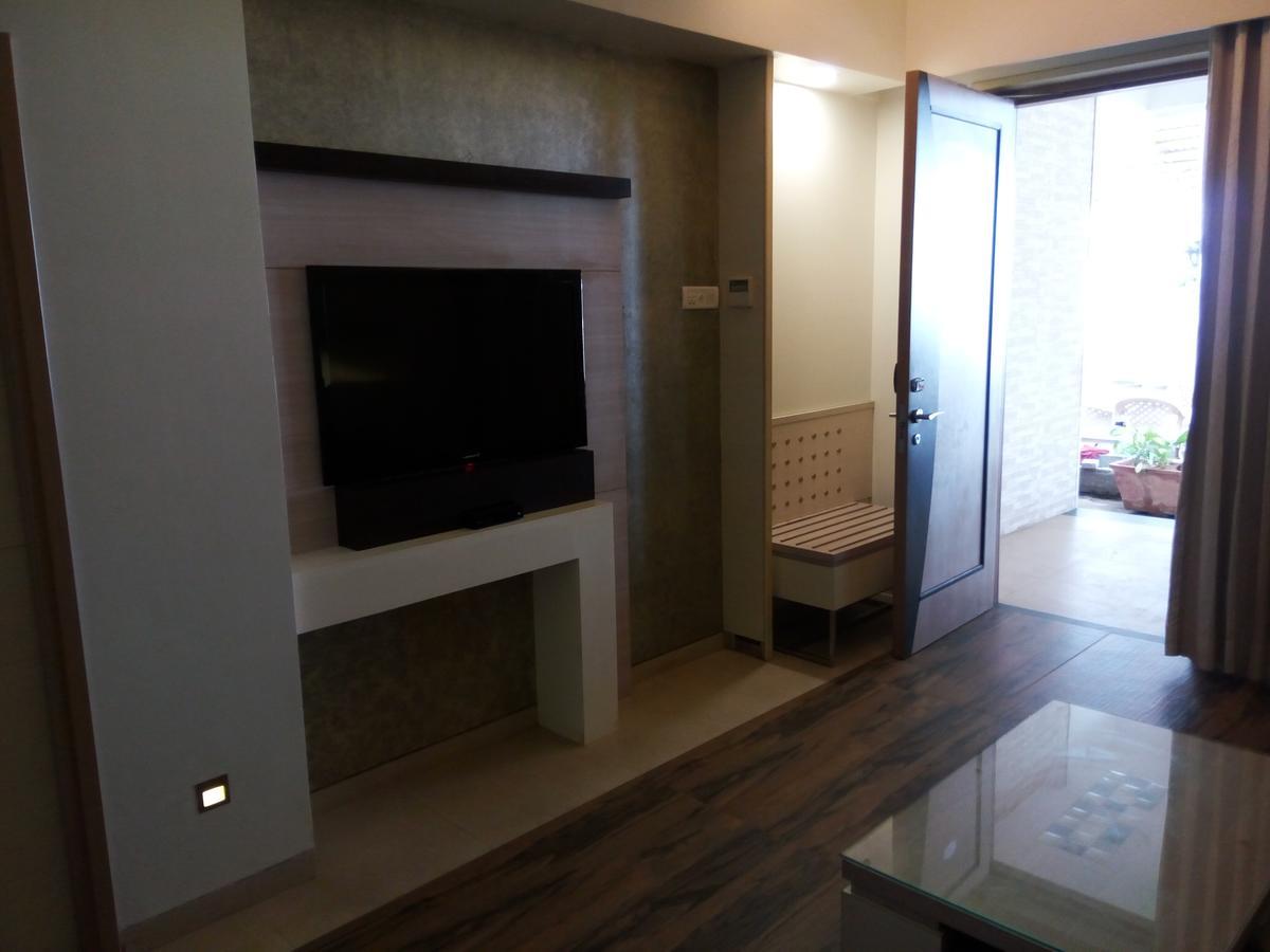 Hotel Miramar ดามัน ภายนอก รูปภาพ